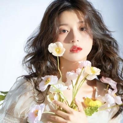 女王之家 封面